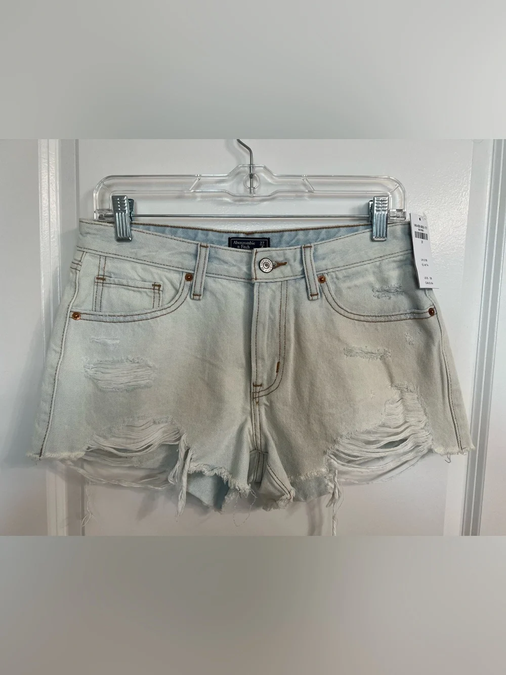 NWT Abercrombie & Fitch Jean Shorts Size 27